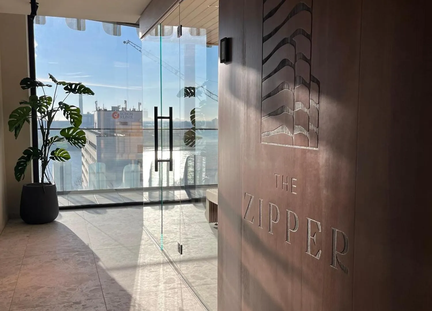 The Zipper Hotel Und Apartments Dusseldorf