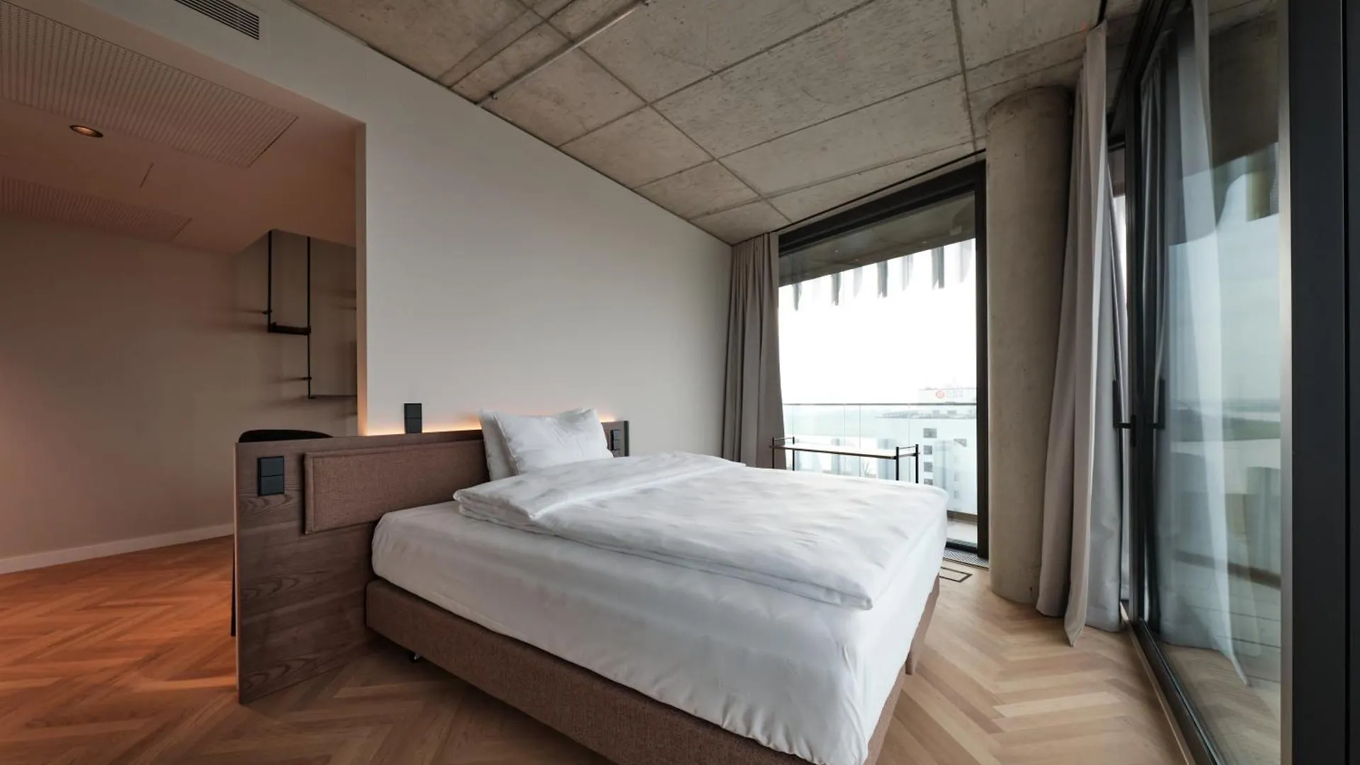 The Zipper Hotel Und Apartments Dusseldorf