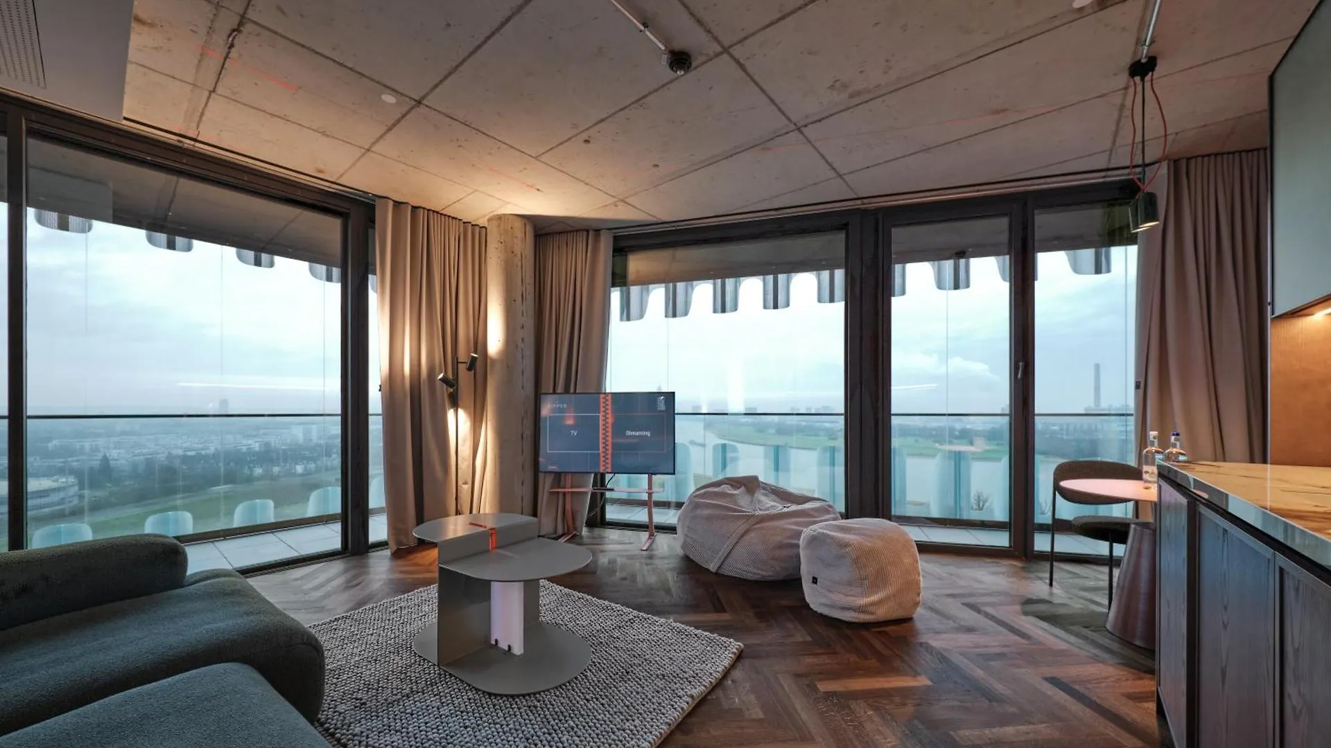 ****  The Zipper Hotel Und Apartments Dusseldorf Germany
